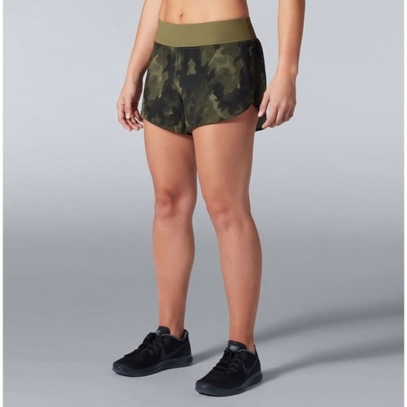Second Skin camo running shorts P1621 - Picture 1 of 8